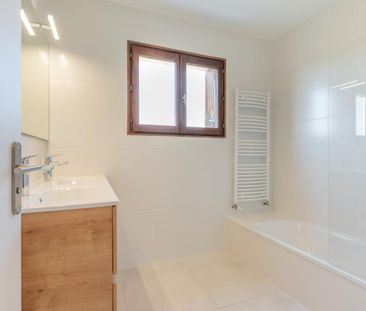 Location Appartement 4 pièces 104m² ANNECY 74000 - Photo 5
