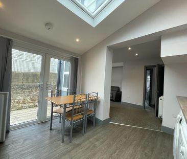 4 bedroom terraced house to rent - Photo 3