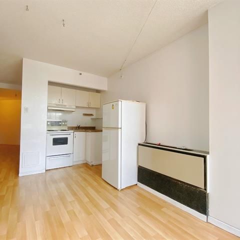 1055 Rue St Mathieu - Photo 1