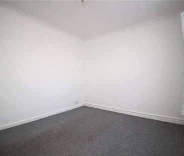 Grove Court, Southbourne Grove, Westcliff-on-sea, Essex, SS0 - Photo 5