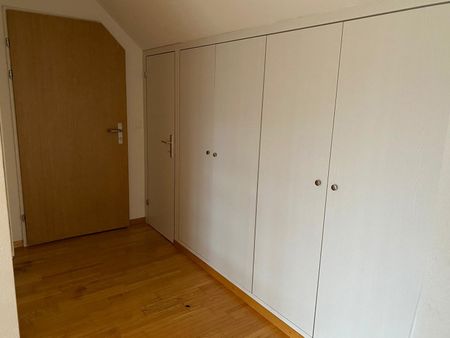 "Charmante 2.5-Zimmer-Maisonettewohnung zur Zwischenmiete" - Photo 5