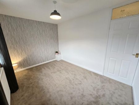 2 bedroom semi-detached house to rent - Photo 5