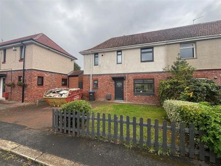 3 bedroom semi-detached house to rent - Photo 2