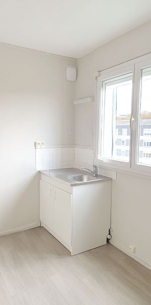 T1 de 33 m² refait à neuf avec pièce à vivre lumineuse - Photo 1