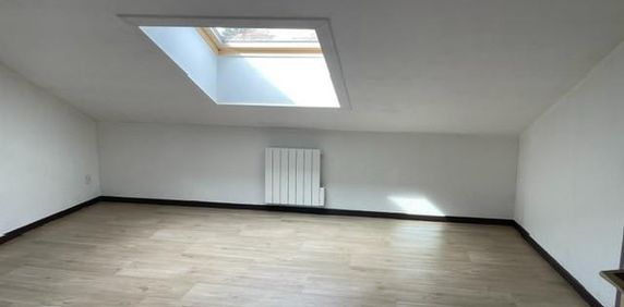 Location Appartement 2 pièces 45m² TOURNUS 71700 - Photo 2