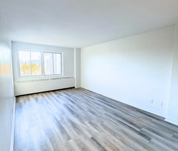 Beautiful Renovated 3.5 – 7355 Acadie - Photo 1