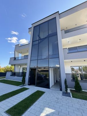 Graz-Straßgang! Exclusive Maisonette-Wohung mit Hauscharakter - Photo 1