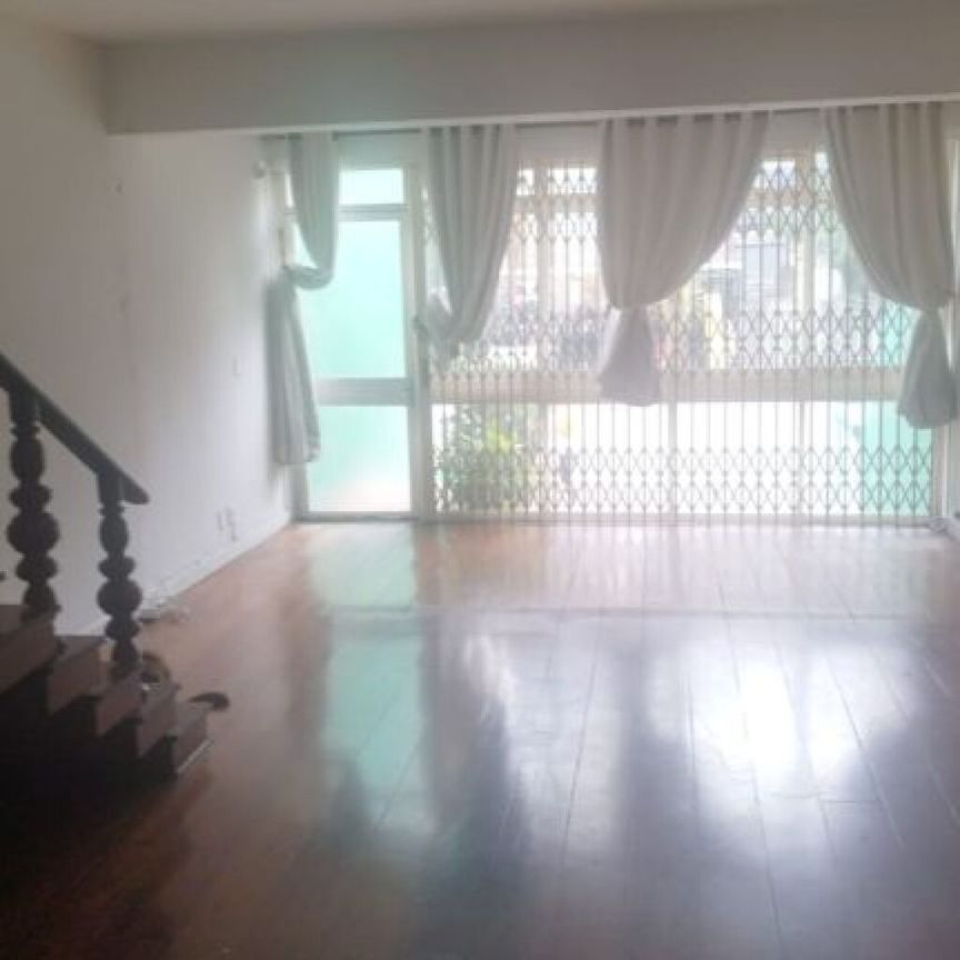 Casa Assobradada - Foto 1