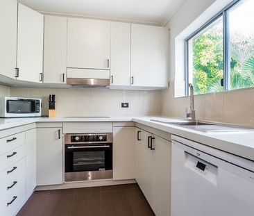 2/666 Kingsford Smith Drive, Hamilton QLD 4007 - Apartment For Rent... - Photo 5