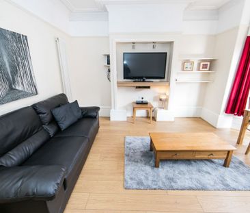 St Michaels Terrace, Headingley, Leeds - Photo 3