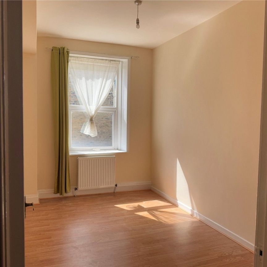 St James Street, Halifax, HX1 - Photo 1