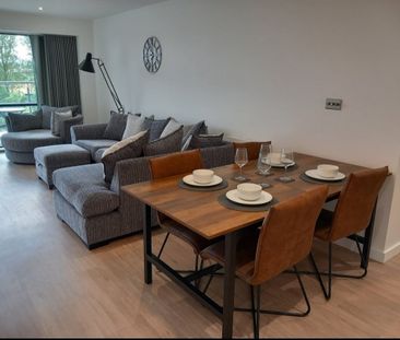 2 Bed Flat, Yacht Club Place, NG2 - Photo 1