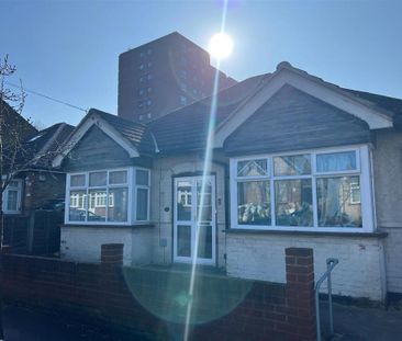 1 bedroom property to rent - Photo 1