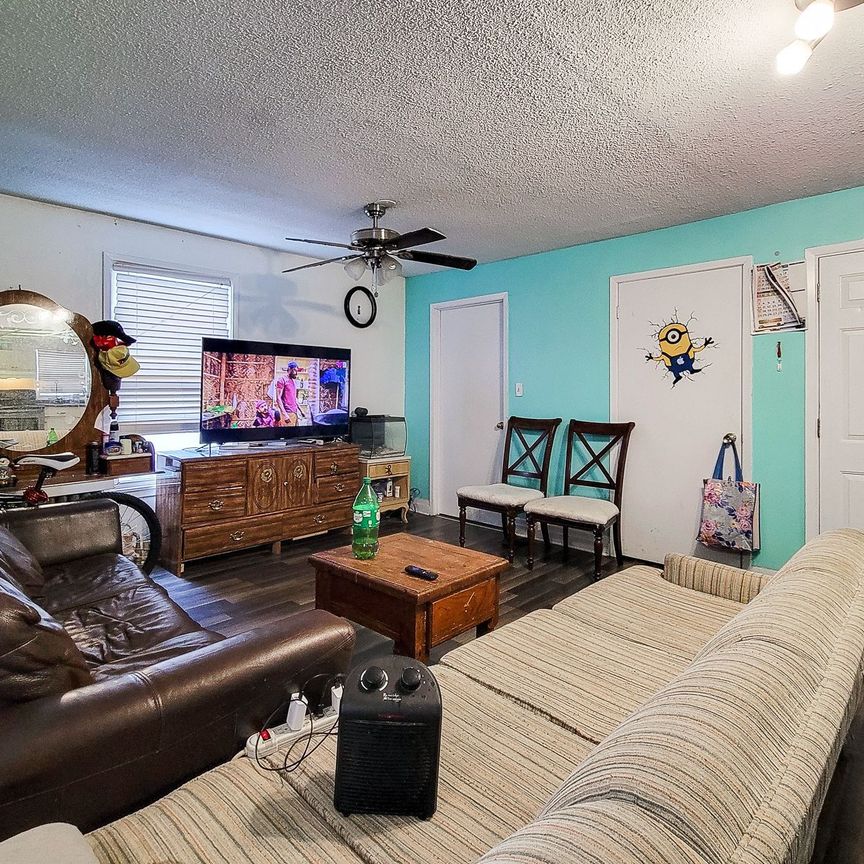 For Lease - 4999 McRae Street Unit# 3, Niagara Falls, Ontario - Photo 1