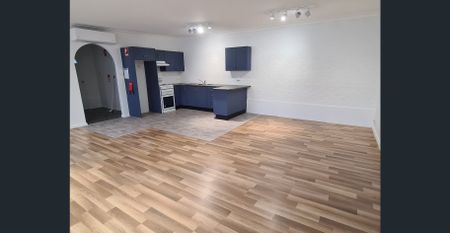 Central 2 Bed Unit - ANNA BAY - Photo 3