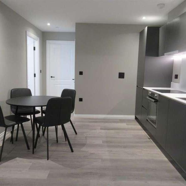 Springwell Gardens, Leeds, LS12 - Photo 1