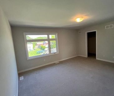 For Lease - 5678 Dorchester Road Unit# 60, Niagara Falls, Ontario - Photo 2