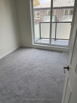 For Lease - 2791 Eglinton Avenue Unit# 541, Toronto, Ontario - Photo 1