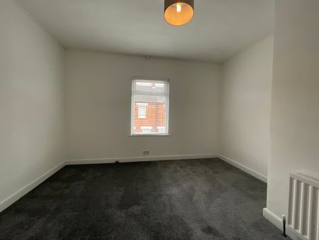 10 Ainsworth Drive, Belfast, BT13 3EJ - Photo 4