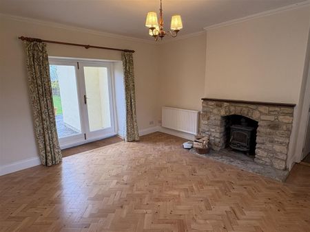 Chestal, Dursley - Photo 2