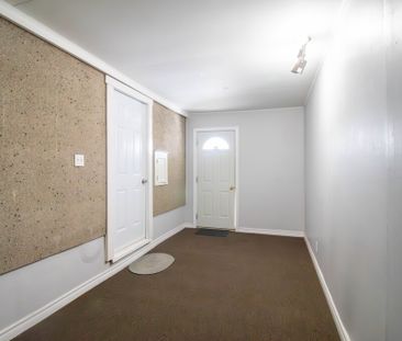 129 Jacobson Ave, St. Catharines - All Inclusive 2 Bedroom - Photo 1