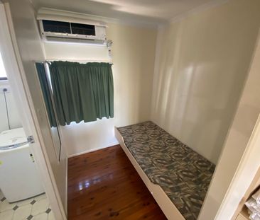 FURNISHED & SELF CONTAINED UNIT - Photo 2