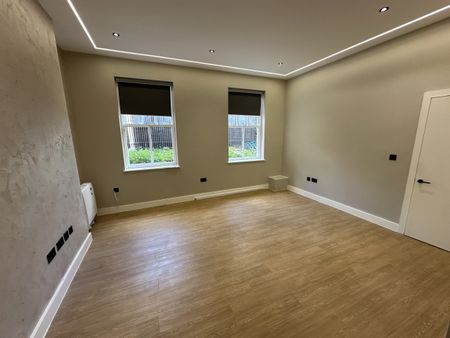 Two-Bedrooms Apartment - Photo 3