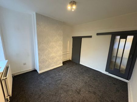 2 bed Terraced - To Let - Photo 2