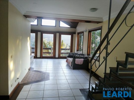 Casa Em Condomínio - Photo 1
