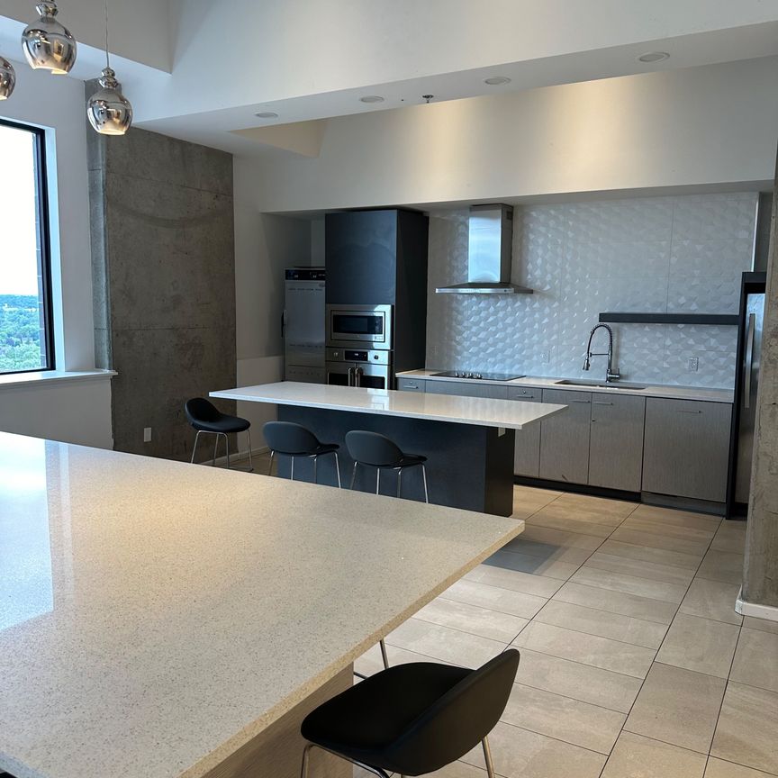 For Lease - 105 Champagne Avenue Unit# 1517, Dows Lake - Civic Hospital and Area, Ontario - Photo 1