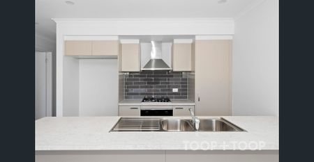 Modern & Flexible Living in a Fantastic Location! - Photo 5