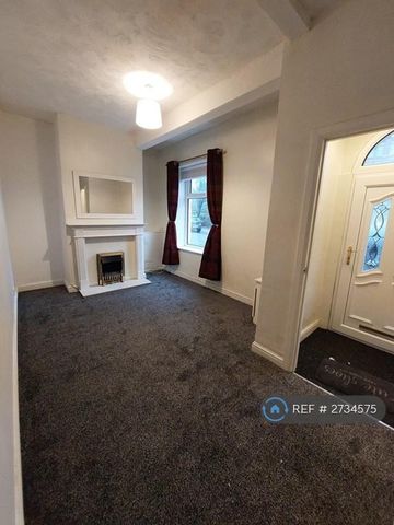 2 bedroom end of terrace house to rent - Photo 3