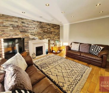 4 bedroom detached house to rent - Photo 2