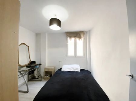 Carrer de lArquitecte Arnau, Valencia, Valencian Community 46020 - Photo 4