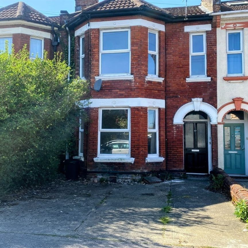 Atherley Road, SO15 - Photo 1