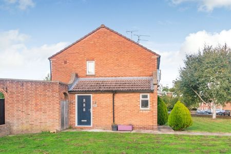 Whielden Close, Amersham, Buckinghamshire,HP7 - Photo 4