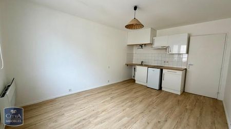 Location Appartement 1 pièce 22m² TOURS 37000 - Photo 2