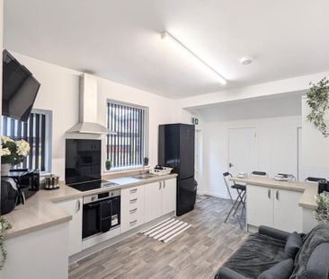 1 Beds - House share - - Photo 4