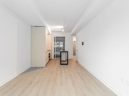 For Lease - 1 Fairview Road Unit# 408, Mississauga, Ontario - Photo 2