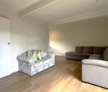 Lovely two bedroom unit - Photo 1