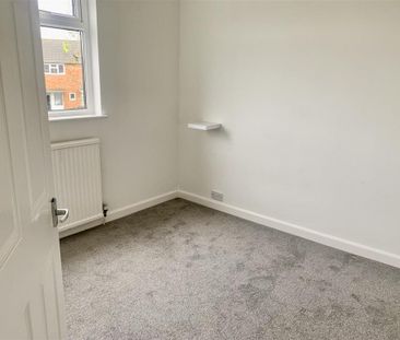 4 bedroom detached house to rent - Photo 5