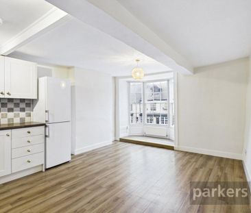 2 bedroom apartment to rent - Photo 6