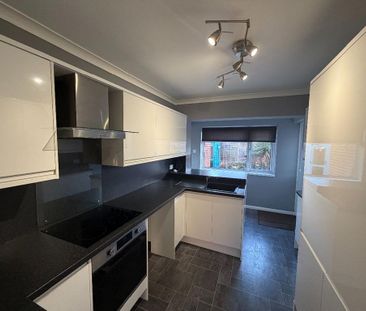 3 bedroom detached house to rent - Photo 6