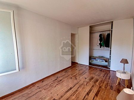 Appartement 3 chambres + bureau - balcon-eau comprise, - Photo 3