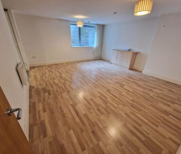 Price £950 pcm - Available 20/01/2026 - Part Furnished - Photo 1