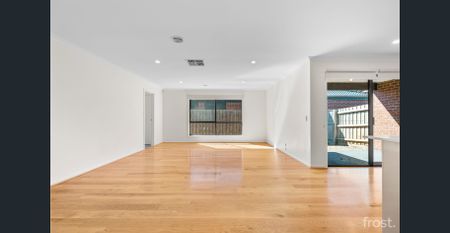 Contact Craig Frost on 0413 018 033 for a Private Inspection - Photo 5