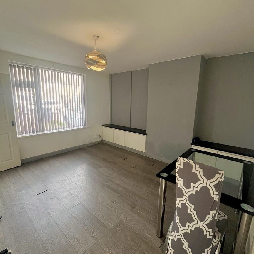 South Roundhay - Photo 1