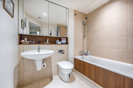 Nacovia House, Imperial Wharf, SW6 - Photo 4