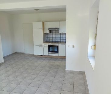 Sonnige Mietwohnung mit Carport-Stellplatz am ruhigen Stadtrand von... - Foto 5