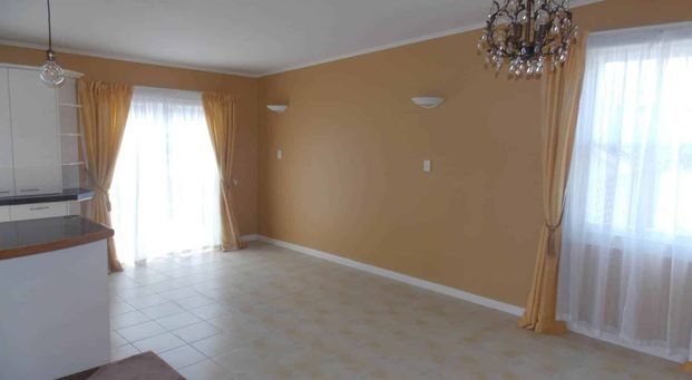 Warm, Spacious Family Living in Top School Zones - Photo 1